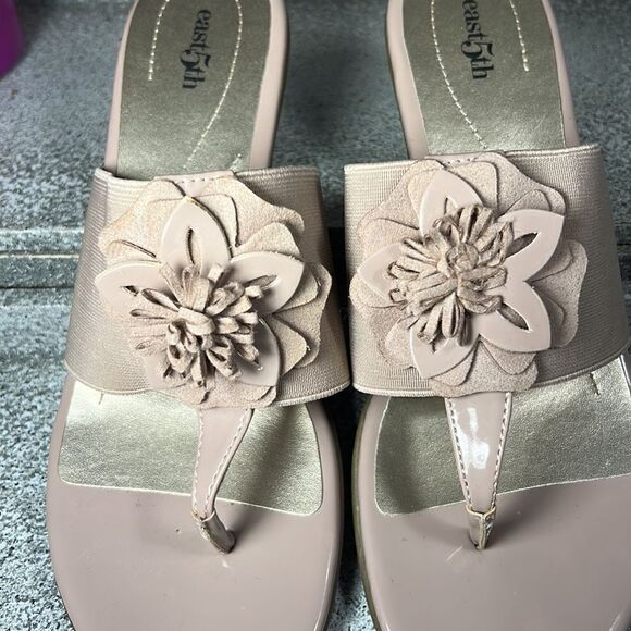 JC Penney  East 5th Floral Dust Rose Sandals Wedges Size 9 - Picture 3 of 8